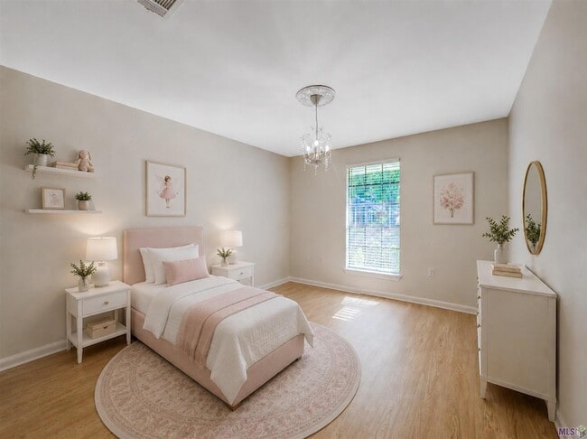 Building Photo - 4941 Pine Hill Dr