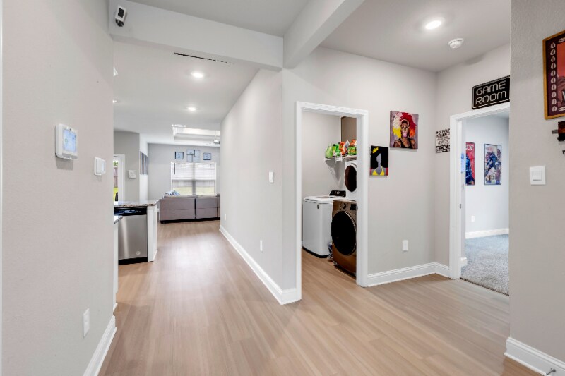 Building Photo - 5371 Leeds Ln