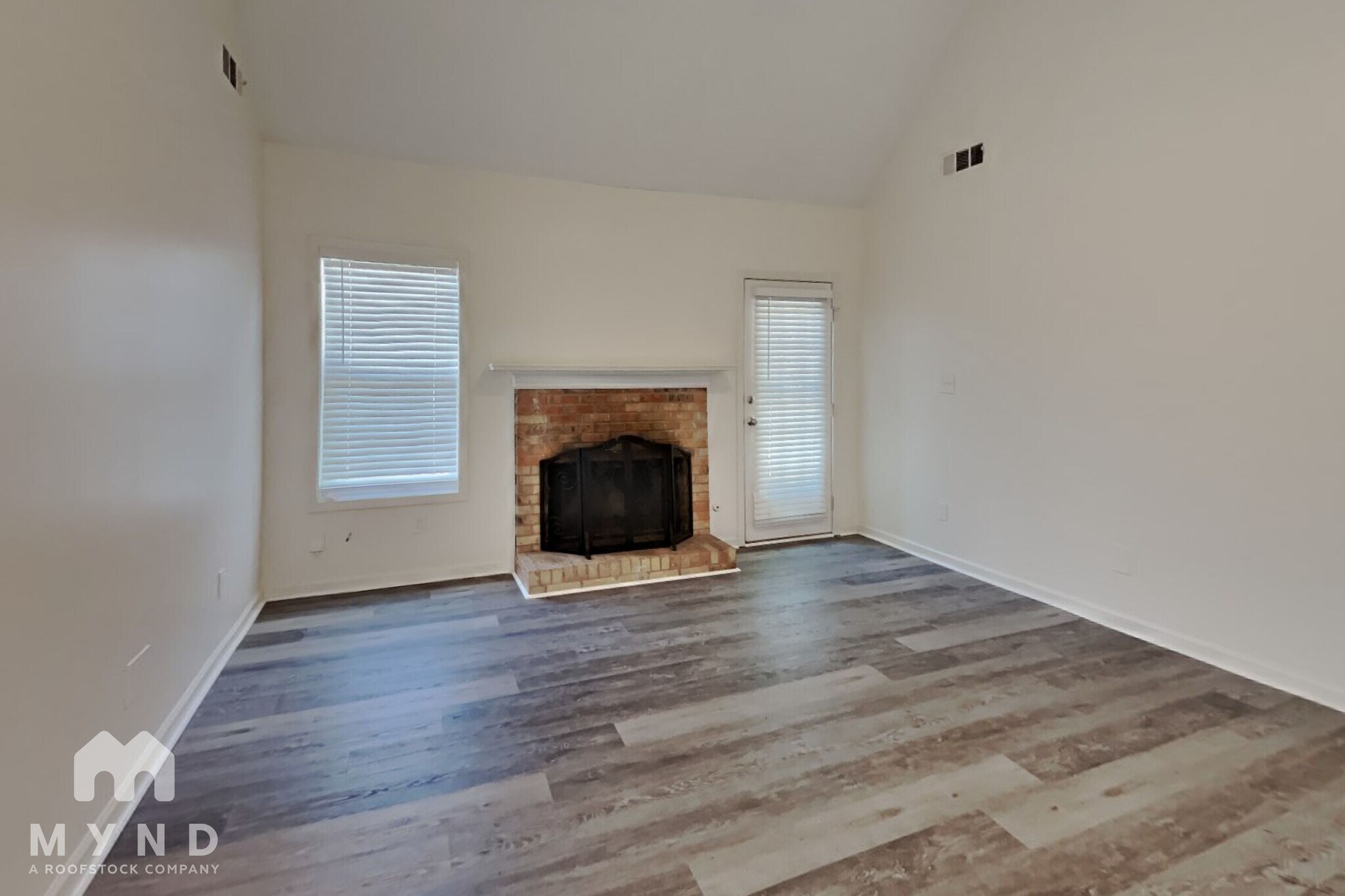 Building Photo - 204 Eagles Crest Ct