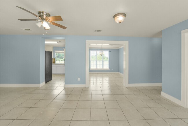 Building Photo - 22405 Beckendorff Rd