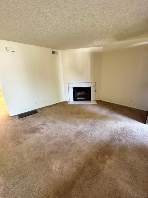 Building Photo - 215 Hudson S Ave