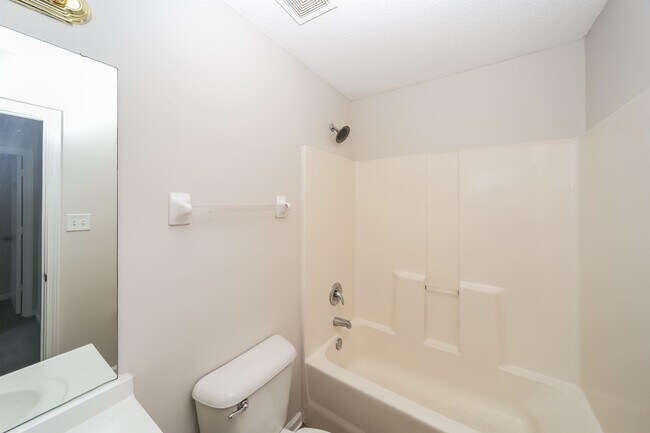 Building Photo - 5971 Wagon Hill Rd W