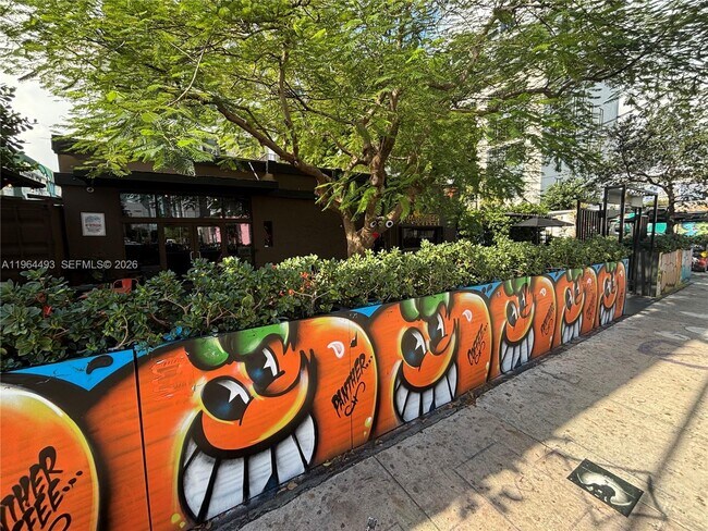 Building Photo - 250 NW 24th St