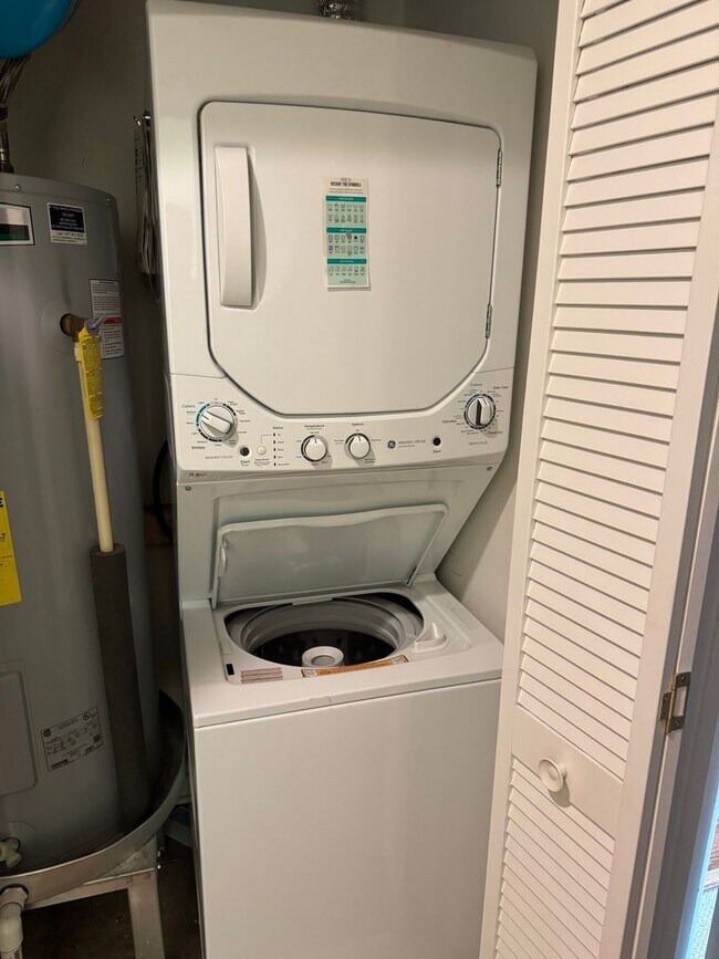 Building Photo - Lehigh Riverport Condo Available