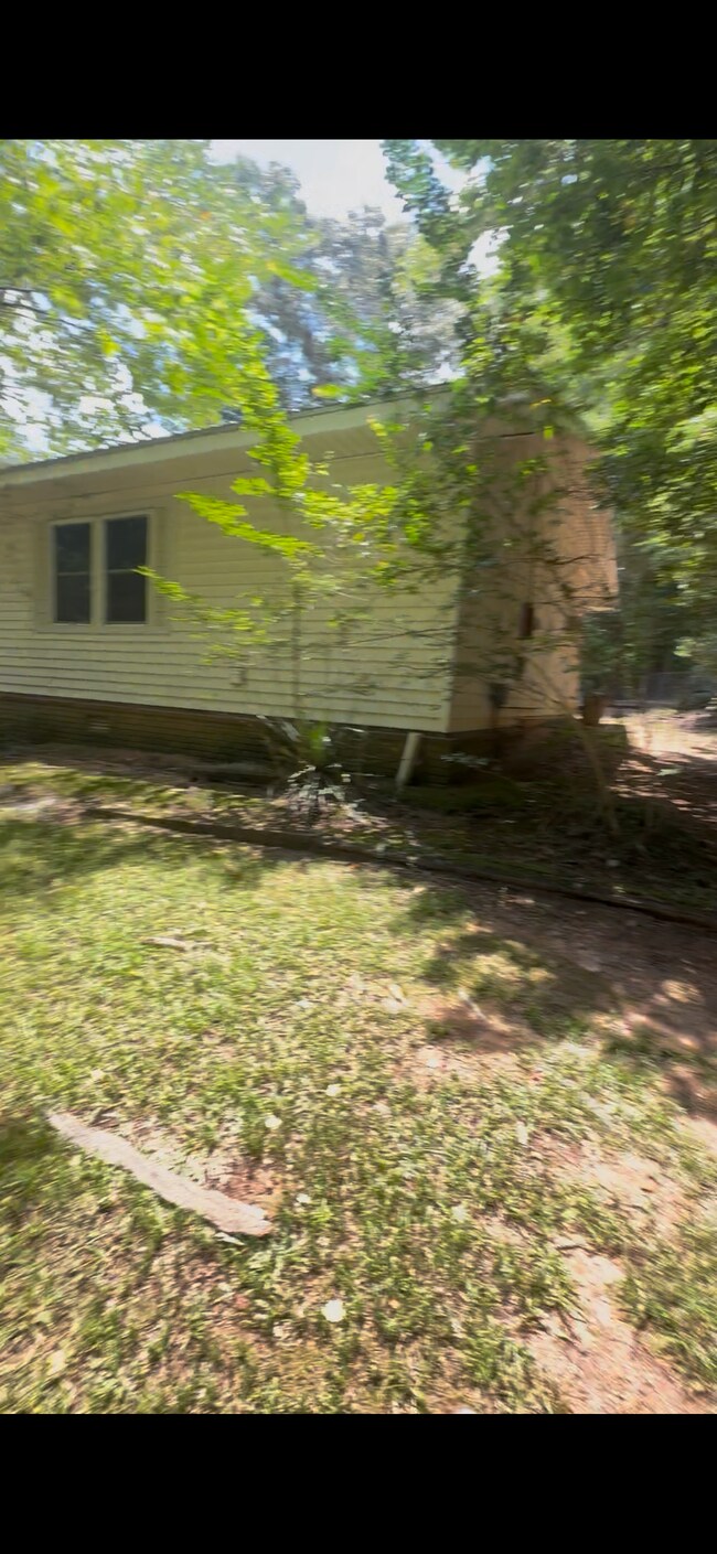 Building Photo - 185 Cavalier Ct