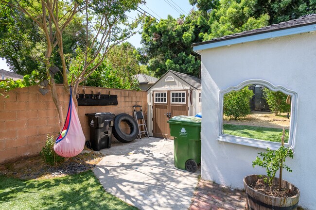 Building Photo - 6601 Rubio Ave