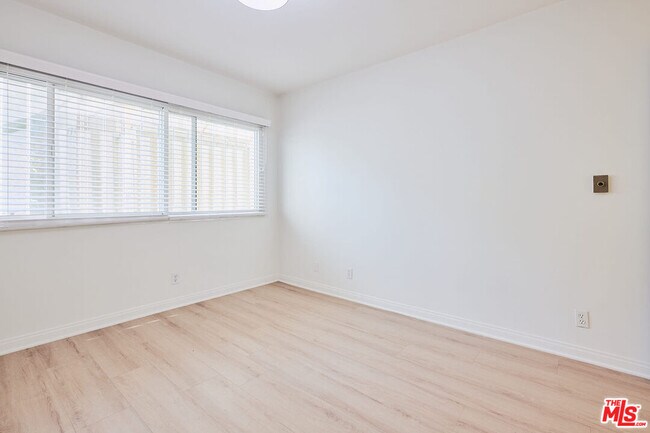 Building Photo - 7712 Pso Del Rey
