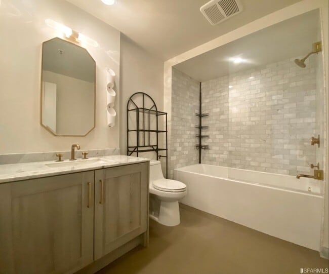 Building Photo - 401 Harrison St