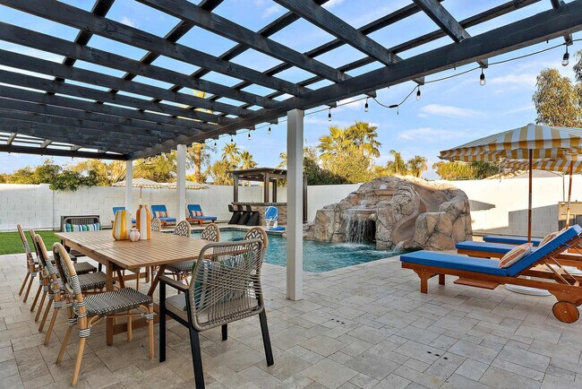 Building Photo - 12201 N 58th Way