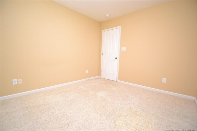 Building Photo - 118 Brookview St