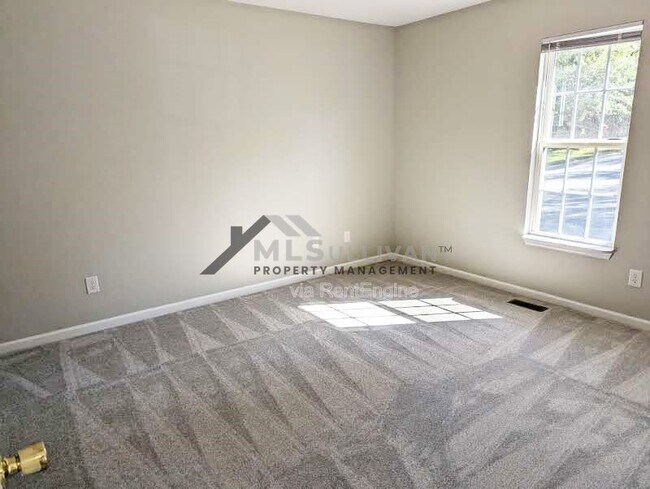 Building Photo - 200 Belle Ct