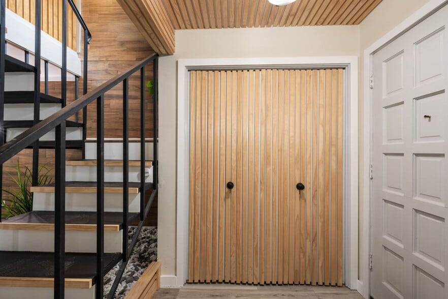 Building Photo - 2703 Meadowstone Ct