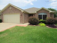 Building Photo - 10532 Braewood Dr