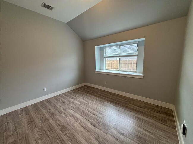 Building Photo - 116 Lasino Dr