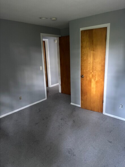 Building Photo - 938 Whitlock Rd