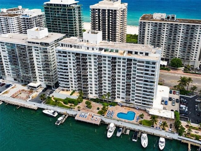 Building Photo - 5700 Collins Ave