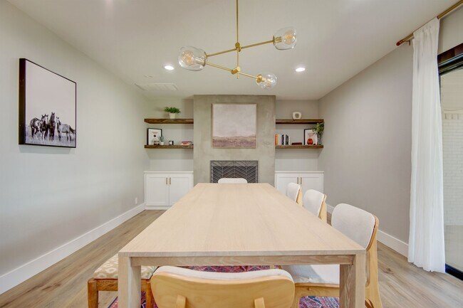Building Photo - Gorgeous, updated home, turn-key and ready...