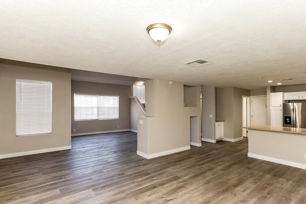 Building Photo - 229 Comanche Ct