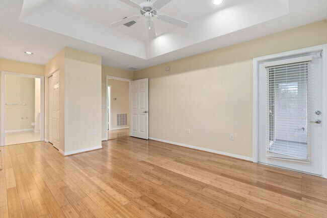 Building Photo - 1802 E Sanderling Ln
