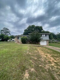 Building Photo - One Month Free please ask for details!!!!