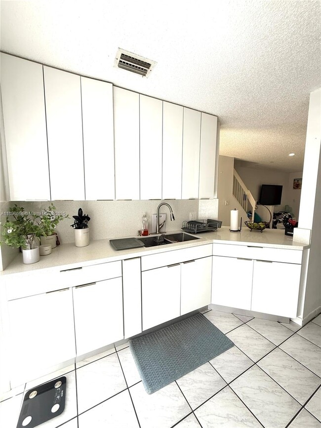 Building Photo - 6489 SW 129th Ave