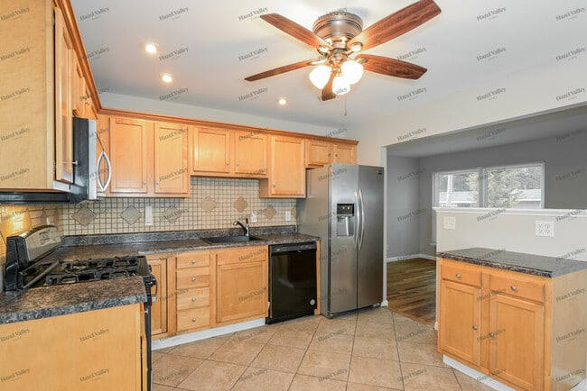 Building Photo - 1145 Boone St