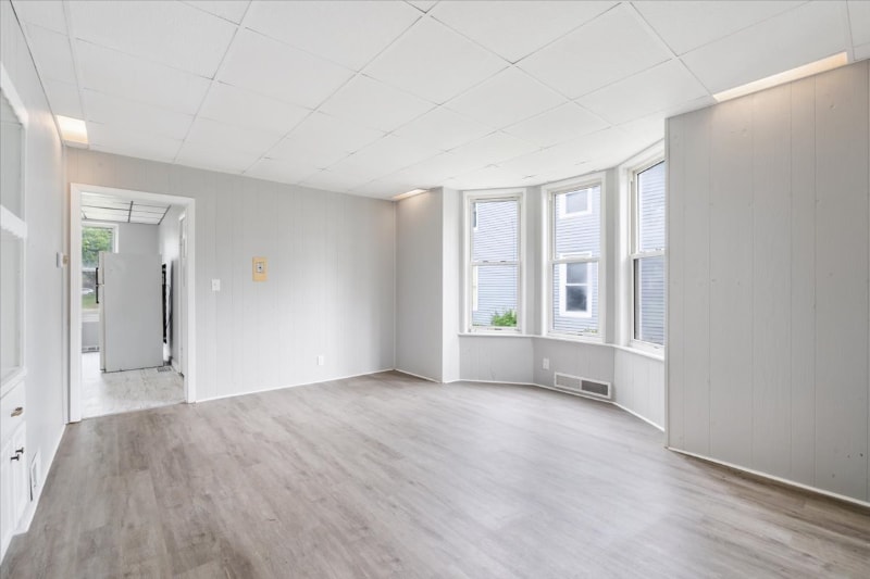 Building Photo - 1522 W 7th St