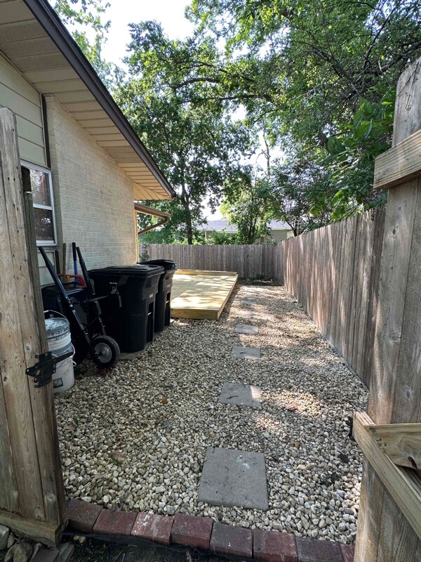 Building Photo - 1509 Camilla Rd
