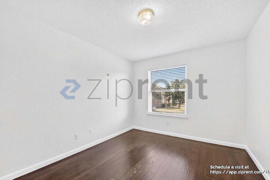 Building Photo - 1117 Beeblossom Dr