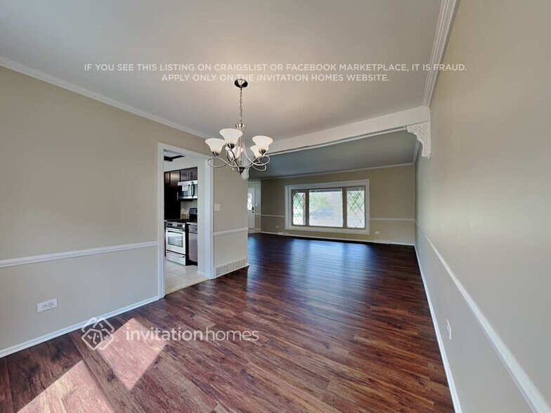 Building Photo - 415 Sussex Ct