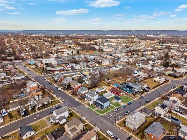 Building Photo - 80 Anderson St
