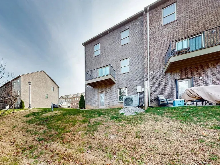 Building Photo - 206 Charlotte Everly Cir