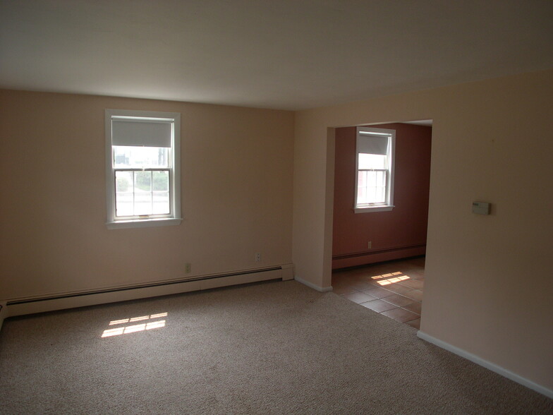 Building Photo - 88 North St