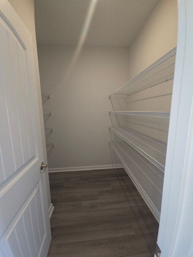 Building Photo - 101 Fenway St