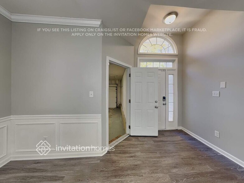 Building Photo - 9608 Veronica Dr