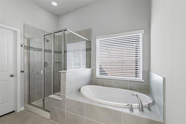 Building Photo - 3804 Carmel Hills Dr