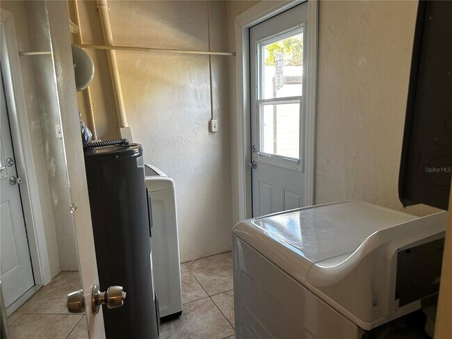 Building Photo - 21530 Meehan Ave