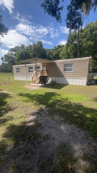 Building Photo - 2868 Mineola Dr