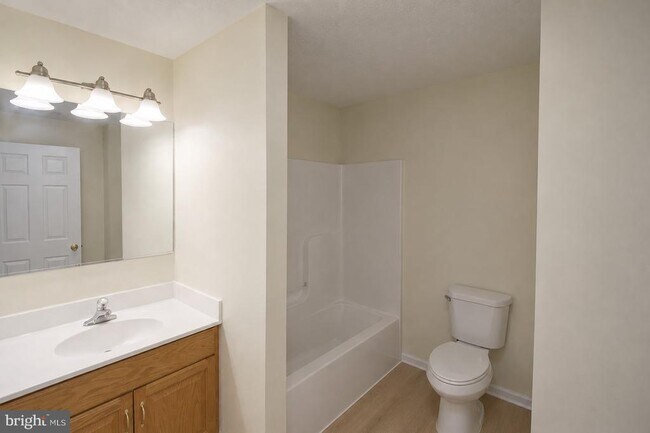 Building Photo - 38 Hot Springs Way