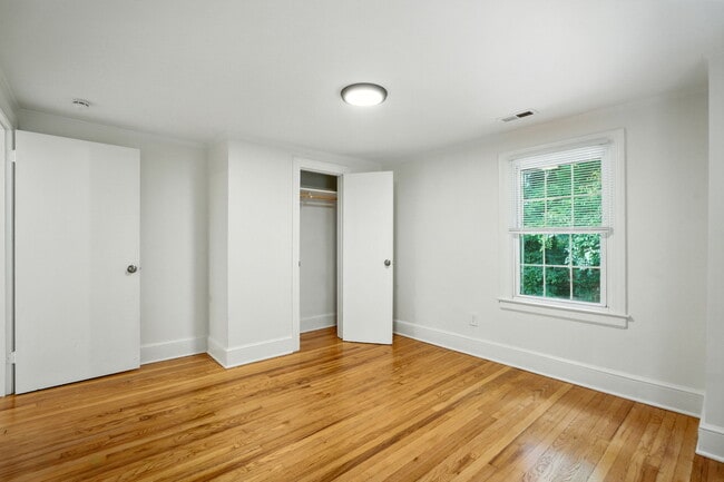 Building Photo - 1106 Garner Rd