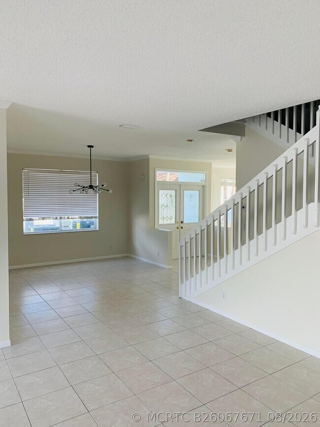 Building Photo - 10837 Palm Spring Dr