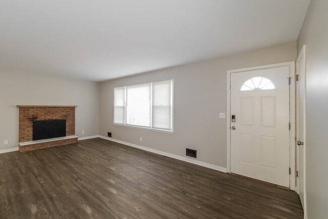 Building Photo - 1202 Baltimore St