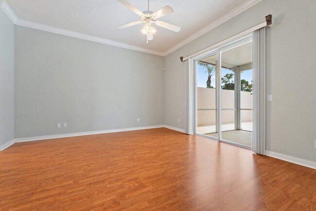 Building Photo - 9038 SE La Creek Ct