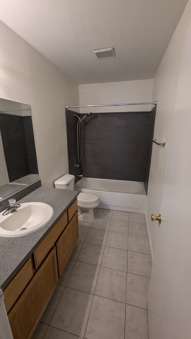 Building Photo - 8208 Cactus Root Ct