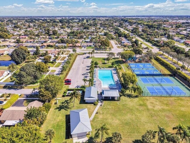 Building Photo - 19119 Winslow Terrace