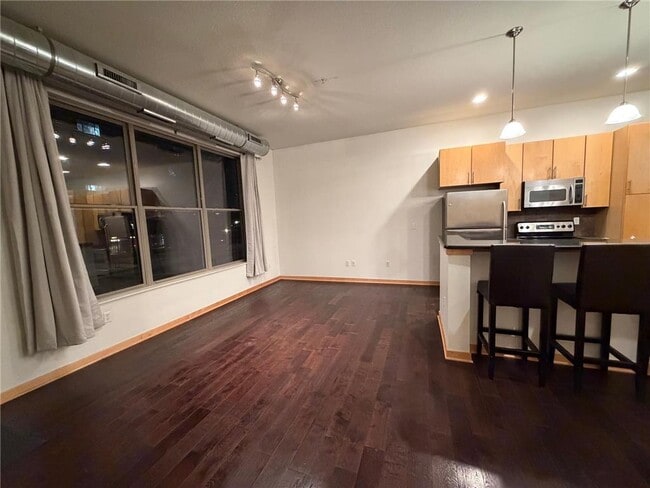 Building Photo - 3640 Wooddale Ave S