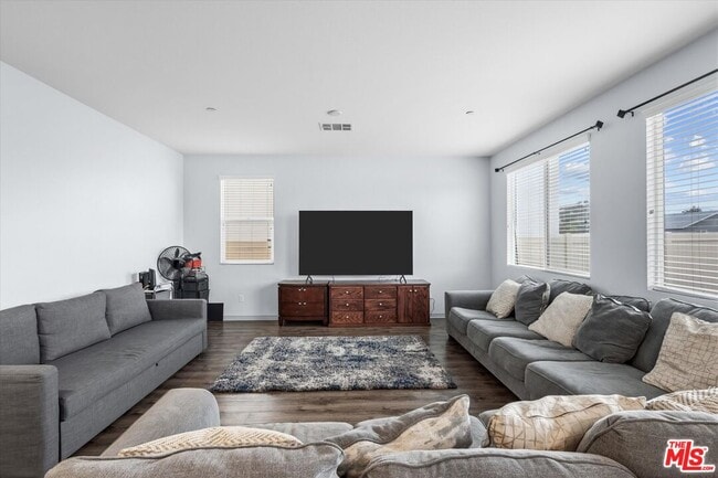 Building Photo - 24944 El Braso Dr