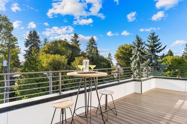 Building Photo - Gorgeous Brand New Construction w/ Rooftop Deck! 3 Bed 2.5 Bath Seattle Home