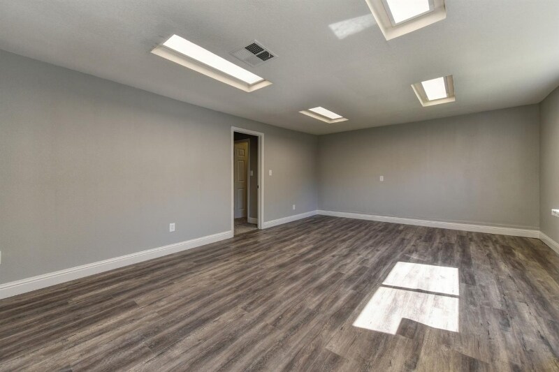 Building Photo - 7024 Woodmore Oaks Dr