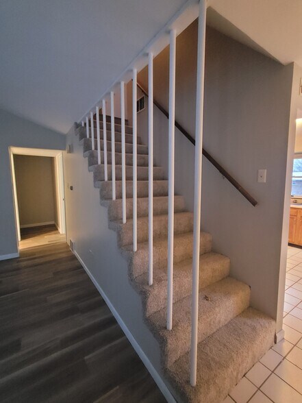 Building Photo - 2207 Weathered Rock Rd